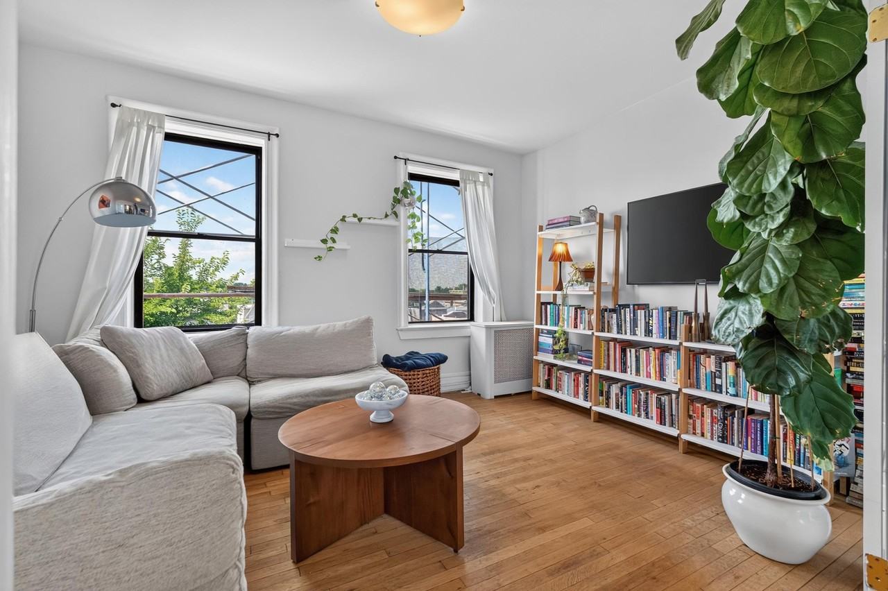 275 Harrison Ave #C3 - Photo 6 of 11