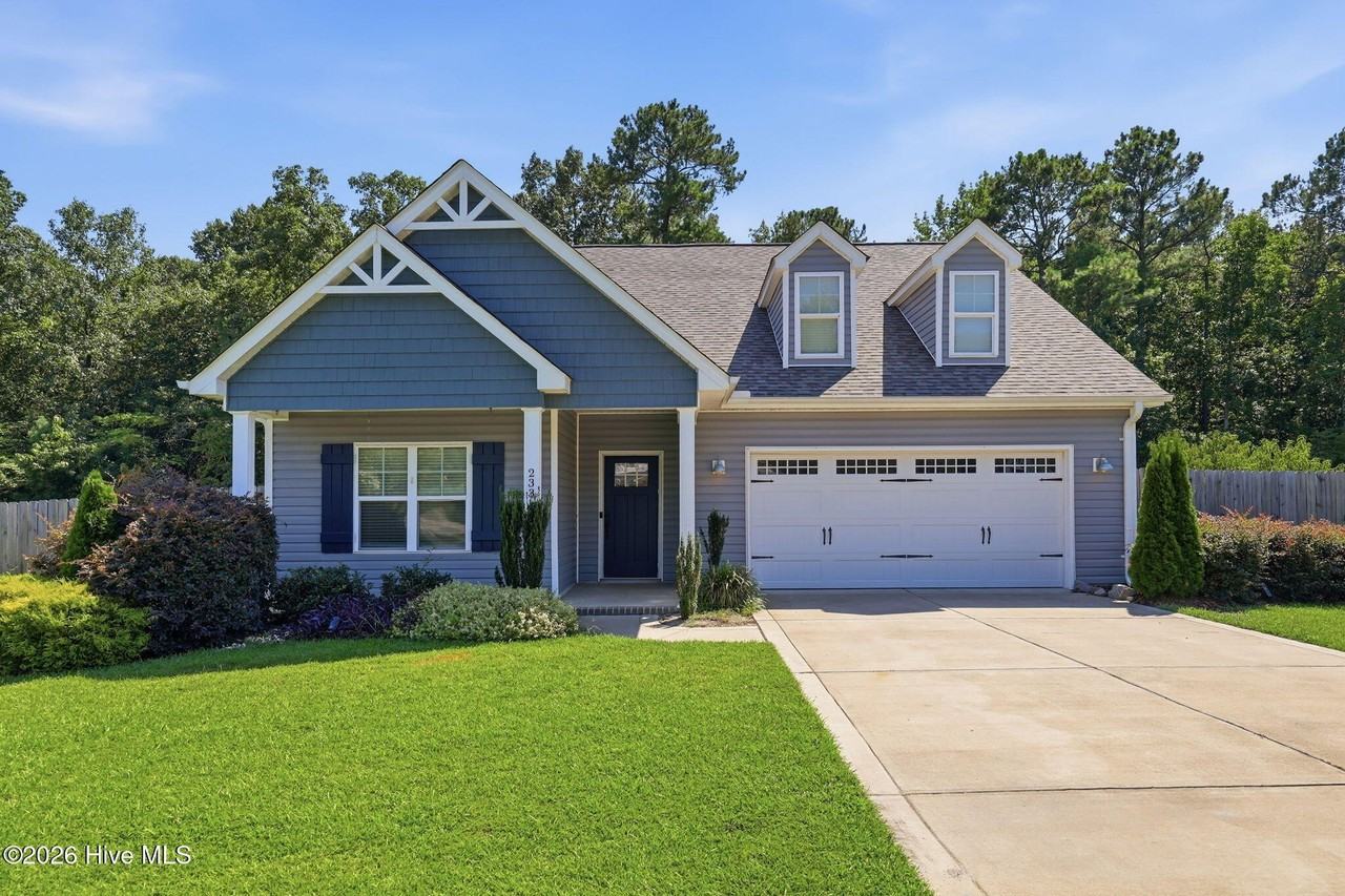 233 Forester Dr - Photo 2 of 49