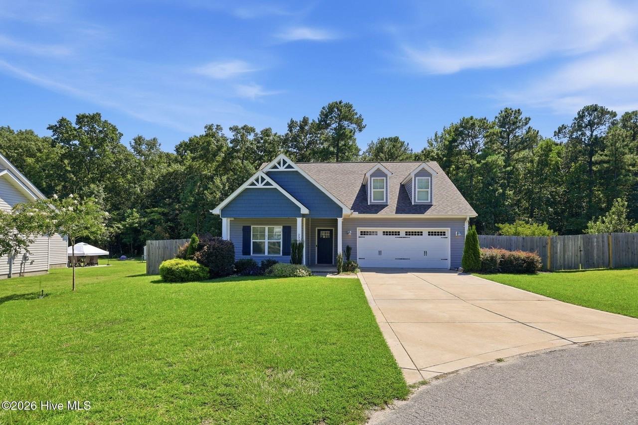 233 Forester Dr - Photo 3 of 49