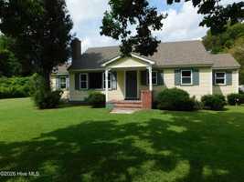 featured image of 547 Pigott Rd