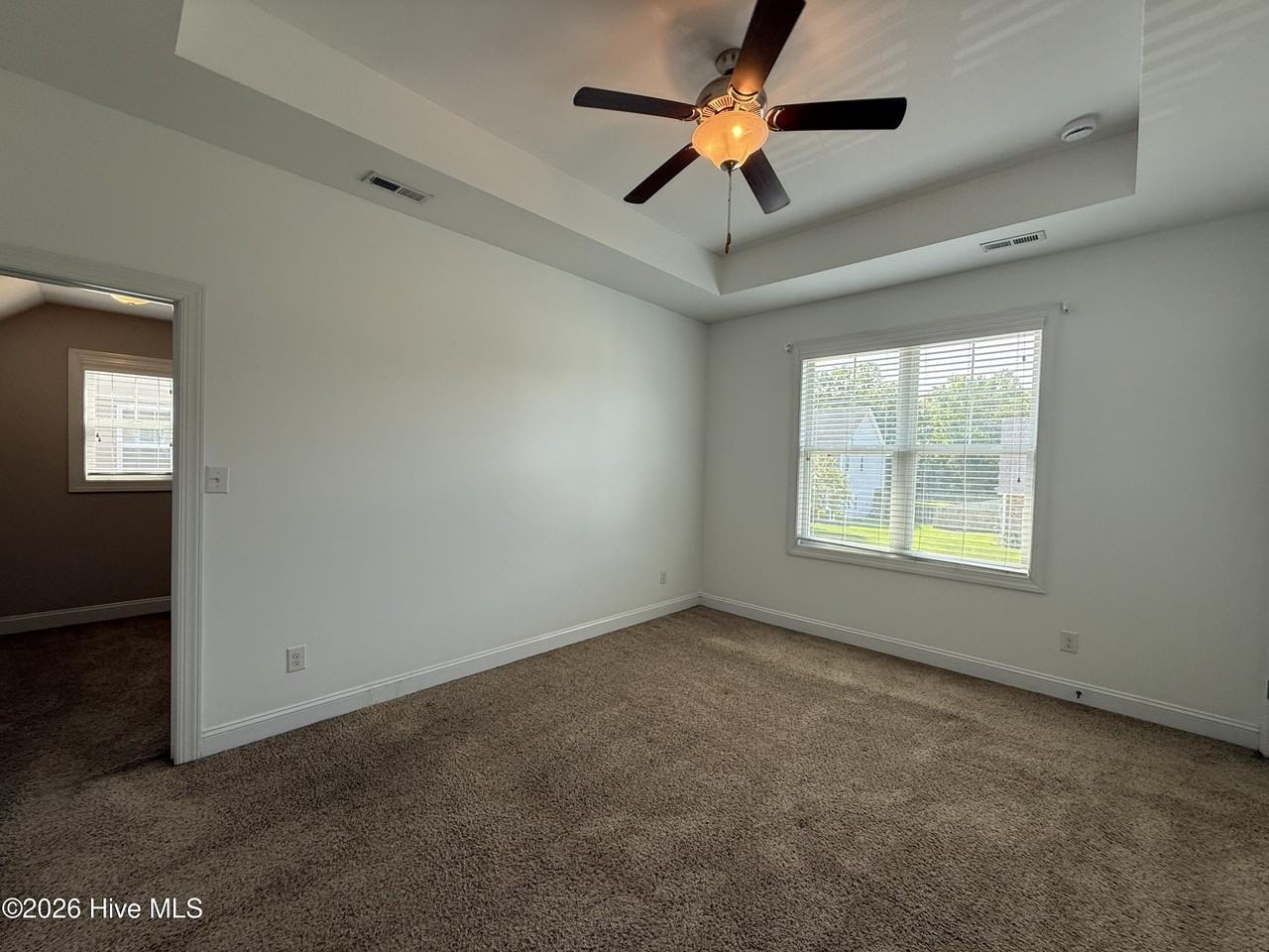 804 Oleander St - Photo 6 of 14