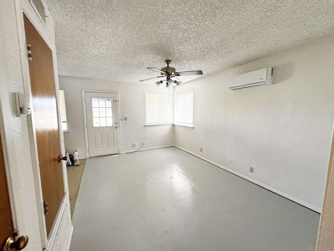 107 Logan Dr - Photo 7 of 11