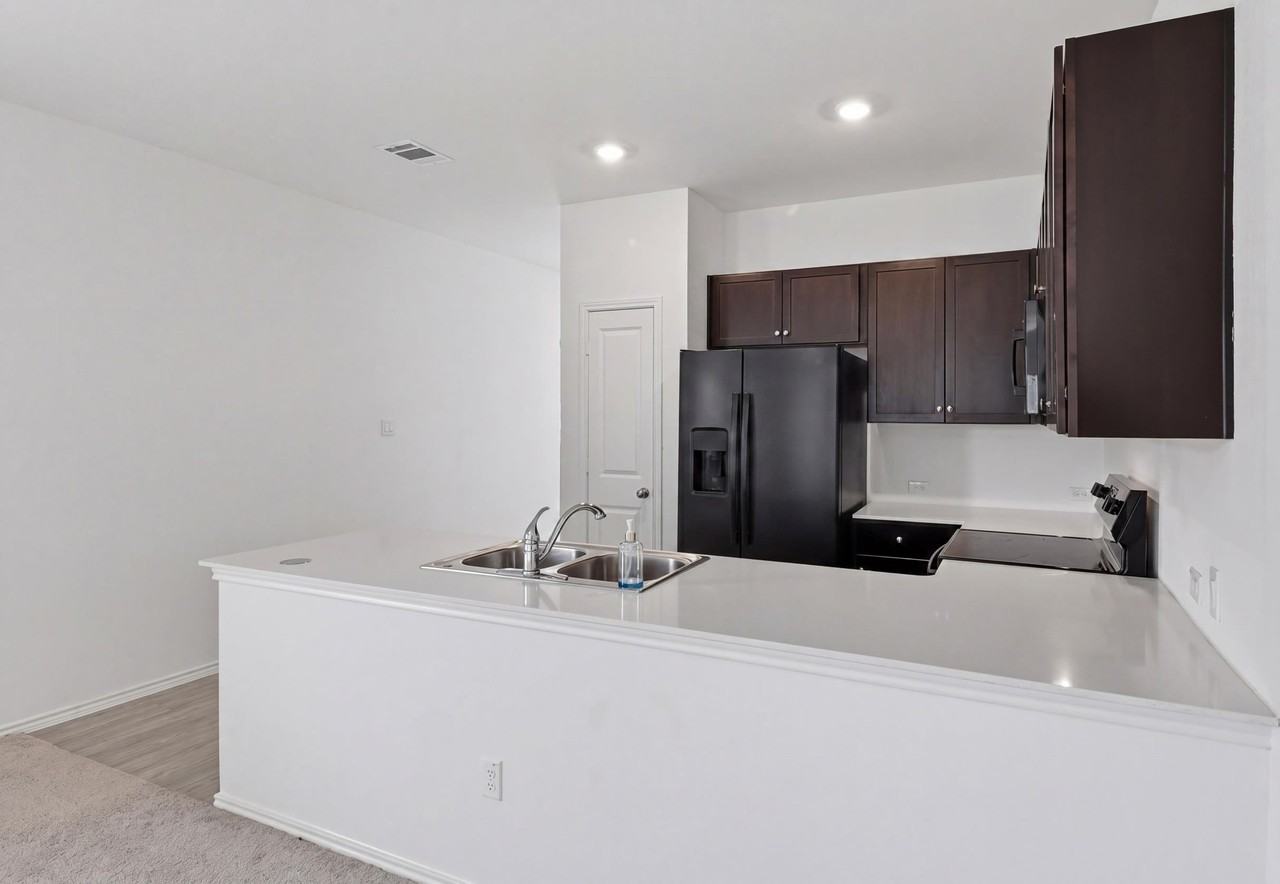 117 Grey Slate Ave - Photo 7 of 29
