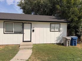 934 11th Ave N - Photo 1 of 1