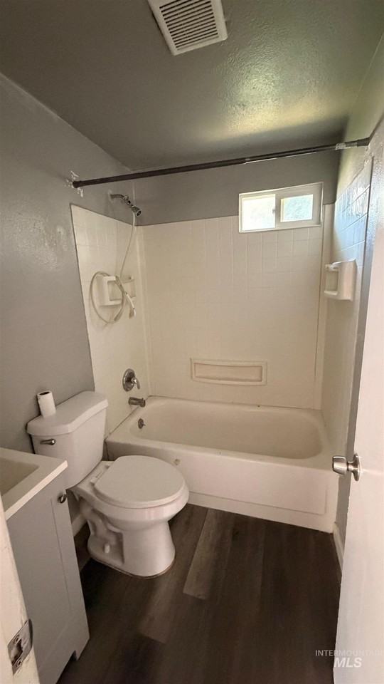934 11th Ave N - Photo 6 of 11