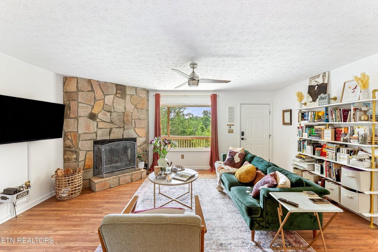 1720 Moon Ct #1 - Photo 2 of 42