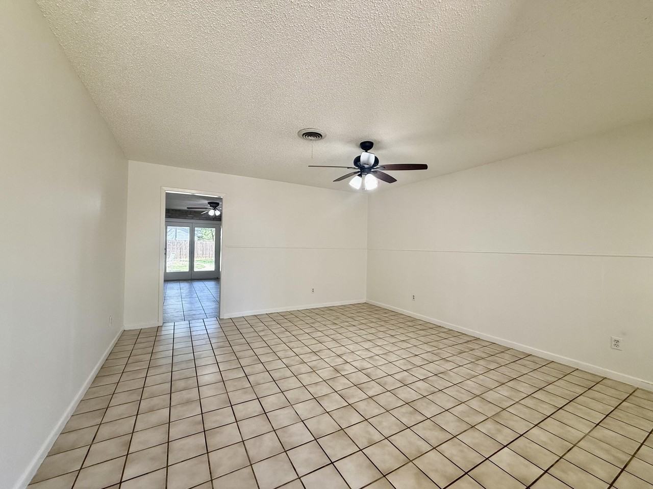 4918 12th St - Photo 2 of 22