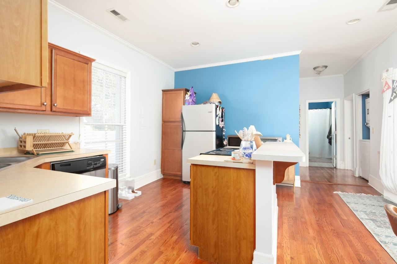 357 E Third St #B - Photo 6 of 15