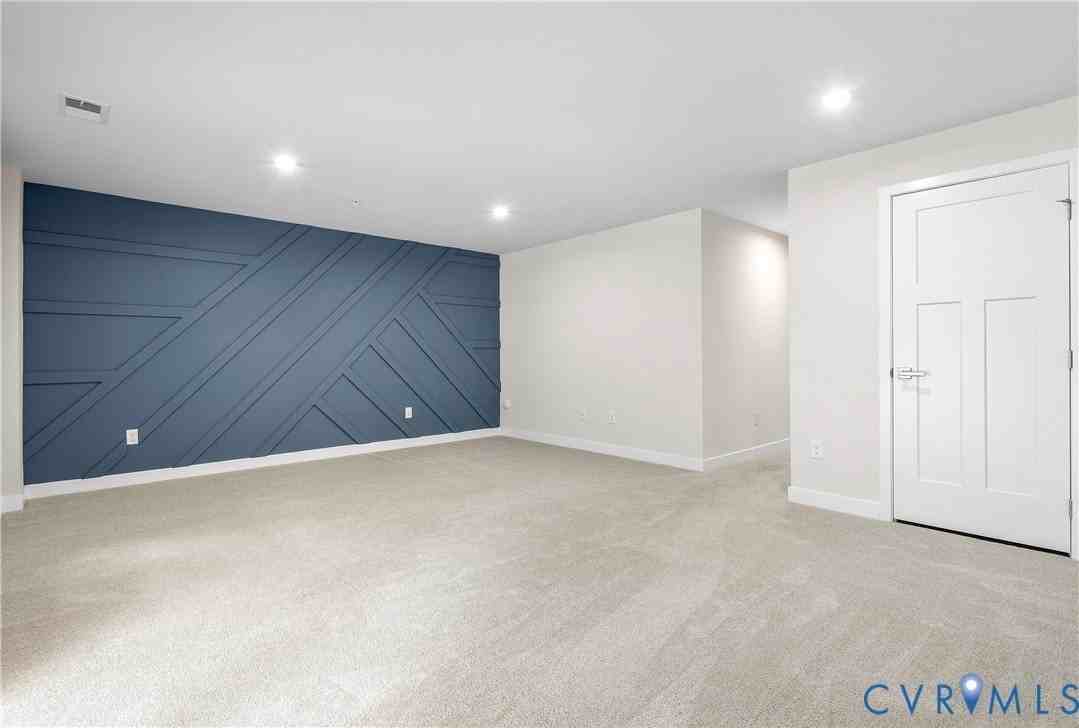 341 Crofton Village Ter - Photo 5 of 31
