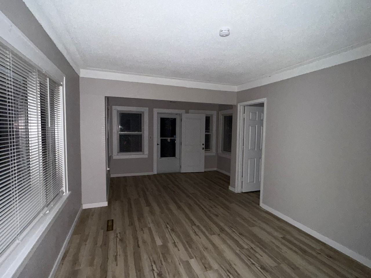 4360 Zane Ave N - Photo 4 of 14