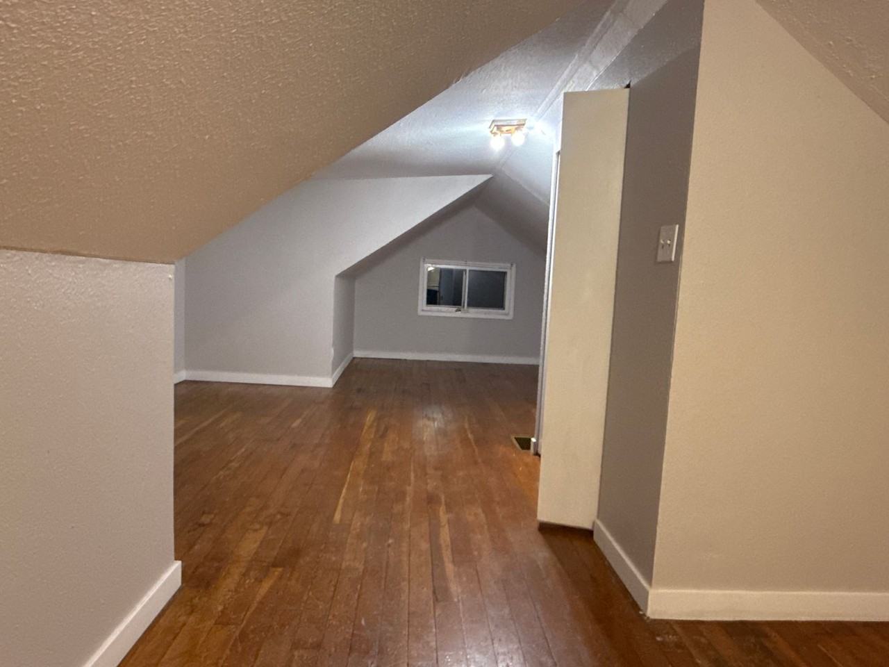 4360 Zane Ave N - Photo 7 of 14