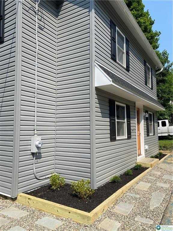 1482 Lower S Main Street - Photo 4 of 14