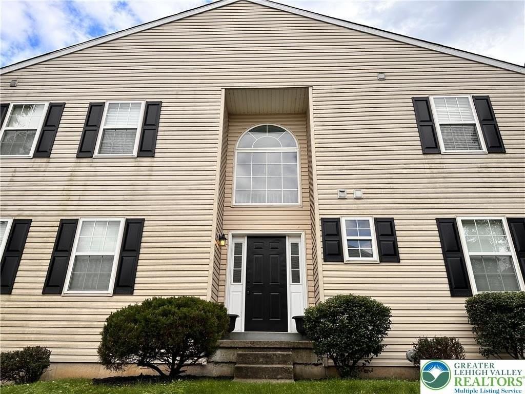3685 Clauss Dr - Photo 5 of 37