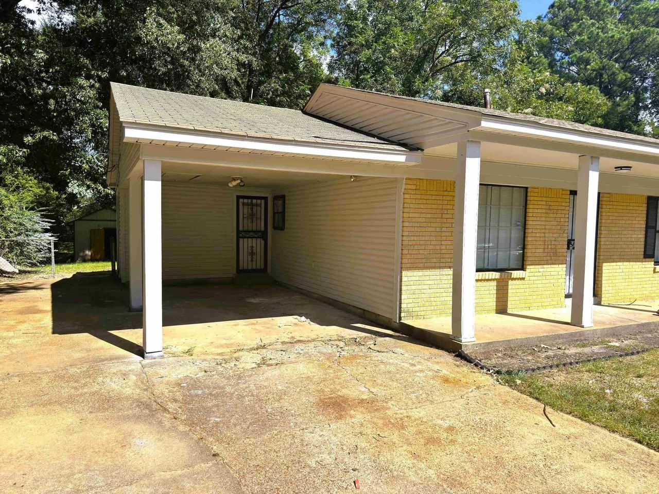 3712 Merritt St - Photo 2 of 17