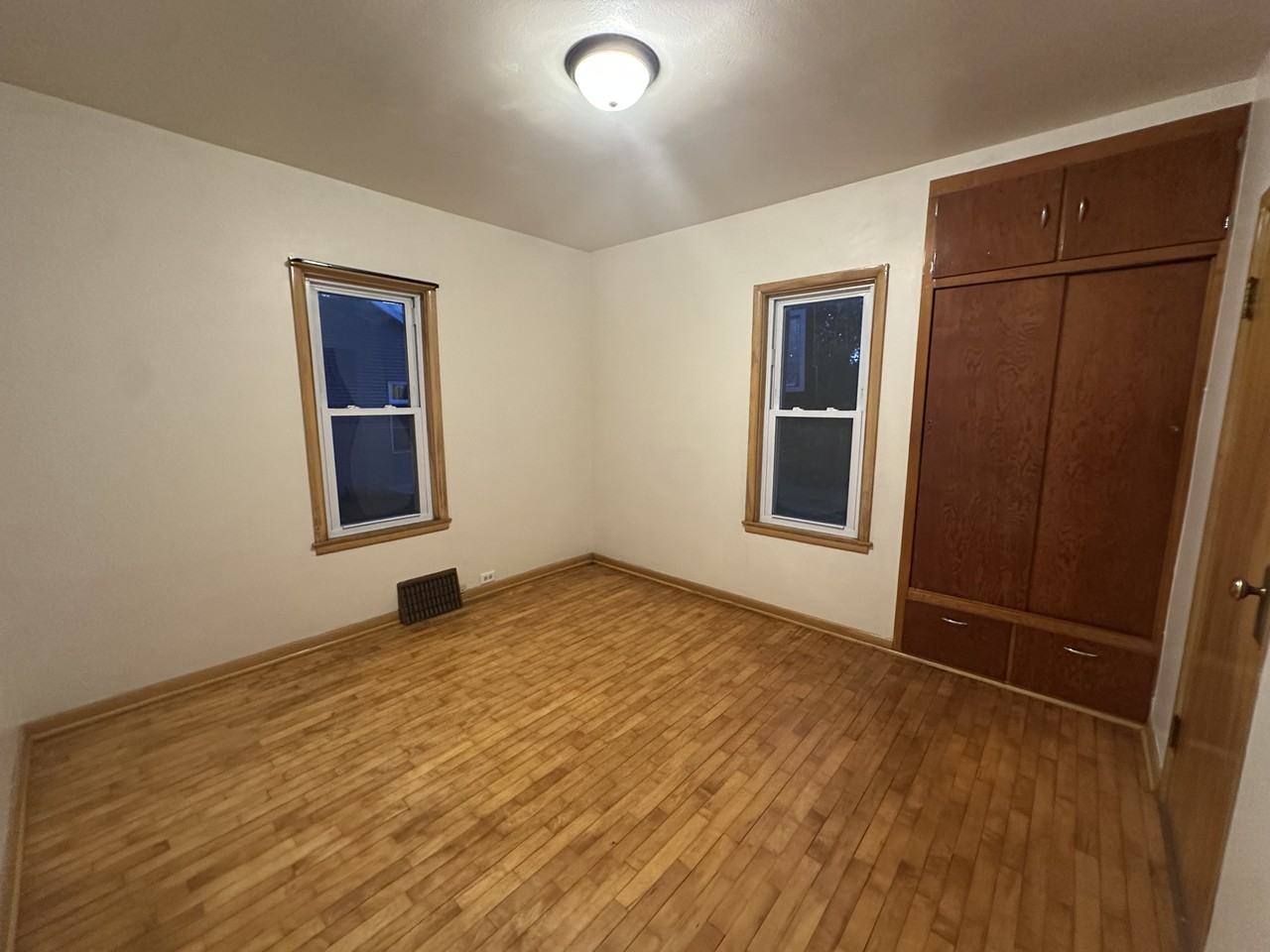 912 E Lincoln Ave #1 - Photo 7 of 15