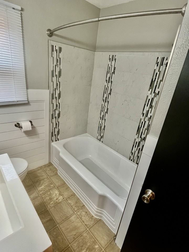 3636 Douglas Rd #2 - Photo 6 of 7