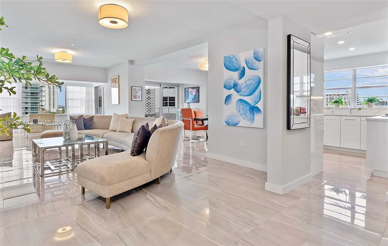 16 Island Ave #7C - Photo 6 of 8
