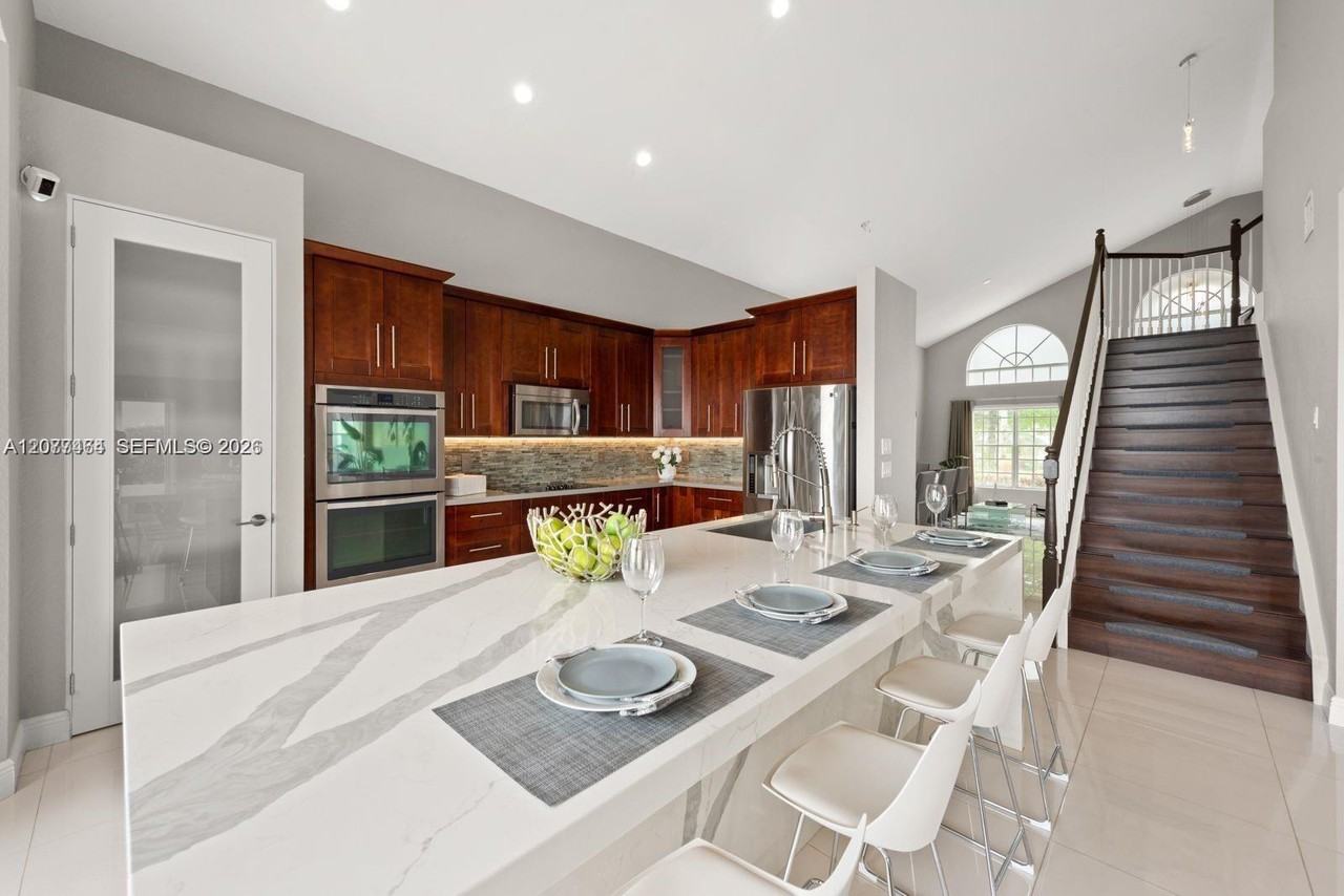 4962 Sw 173rd Ave - Photo 5 of 8
