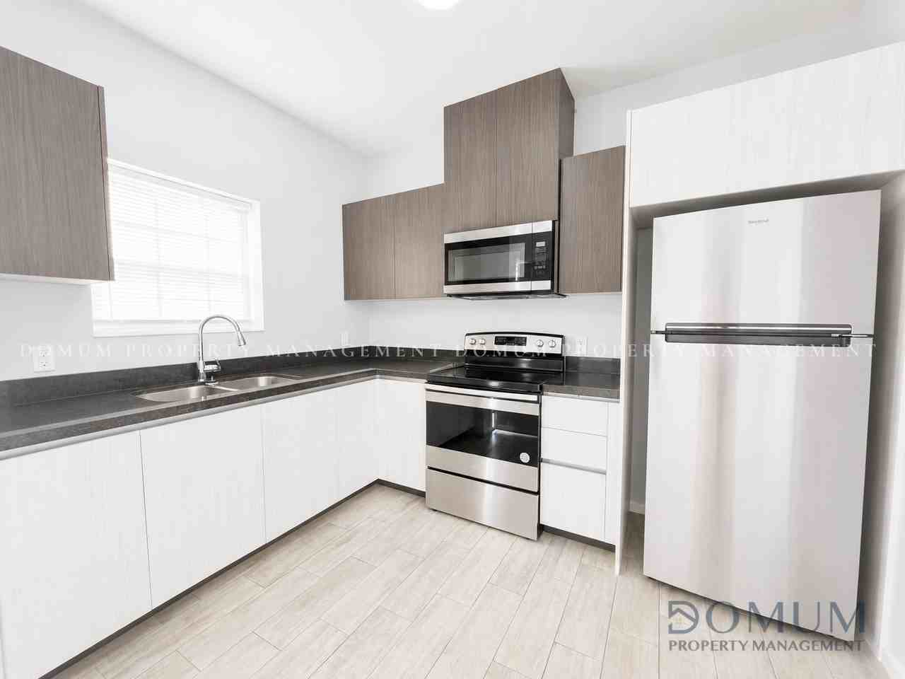 1514 Quitaca Dr #2