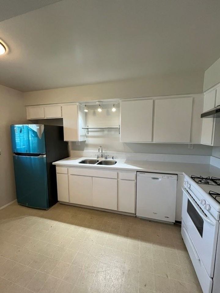 6831 Alvarado Rd #6 - Photo 3 of 11