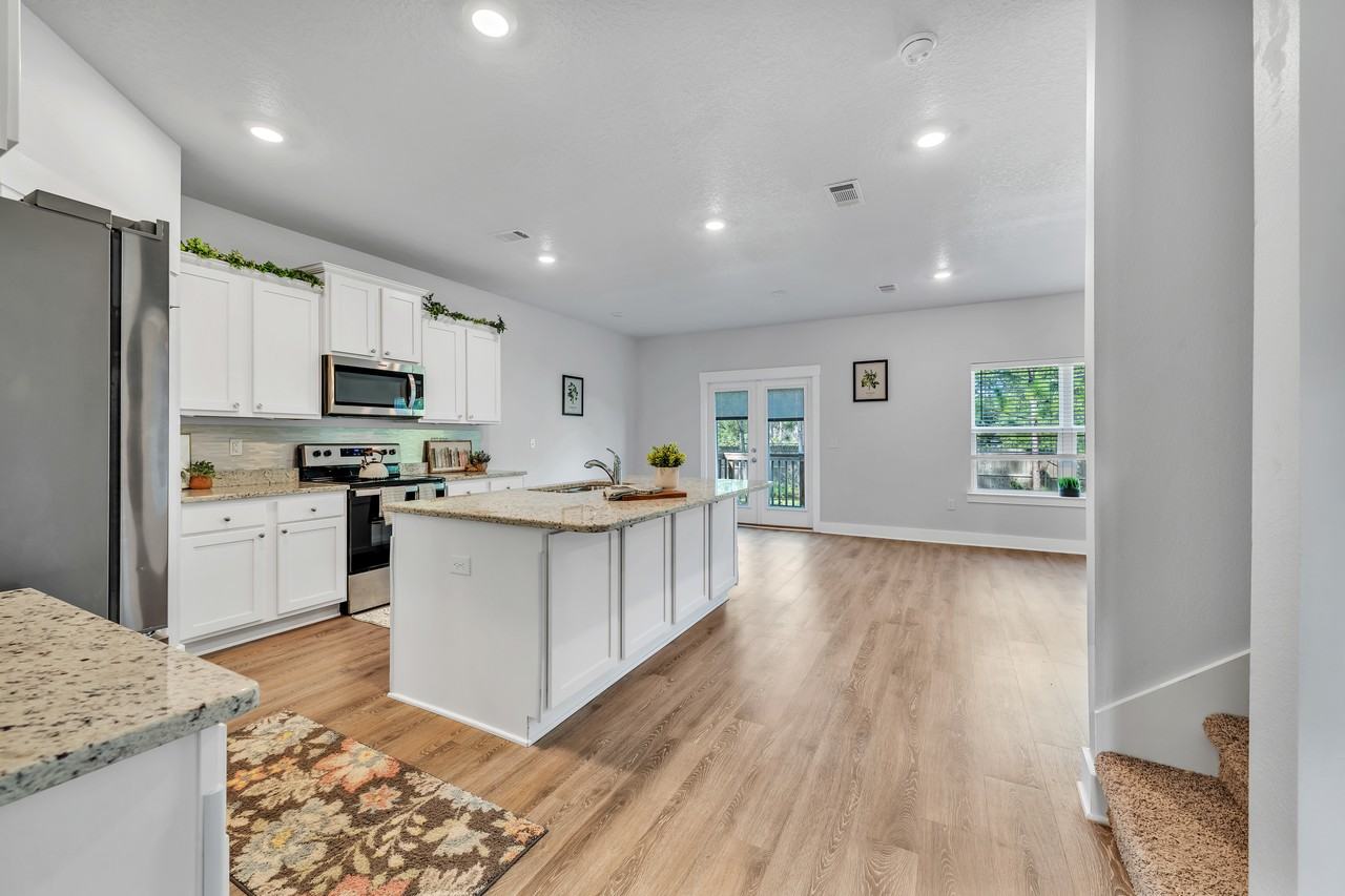 6082 Carina Rd #1 - Photo 4 of 29