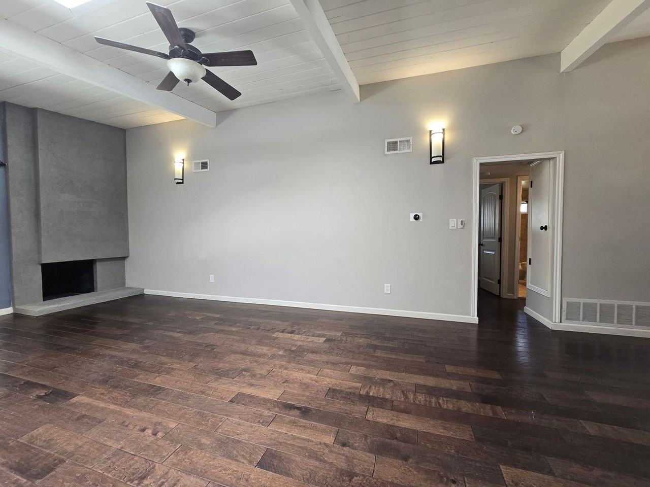 5539 Baja Dr - Photo 2 of 45