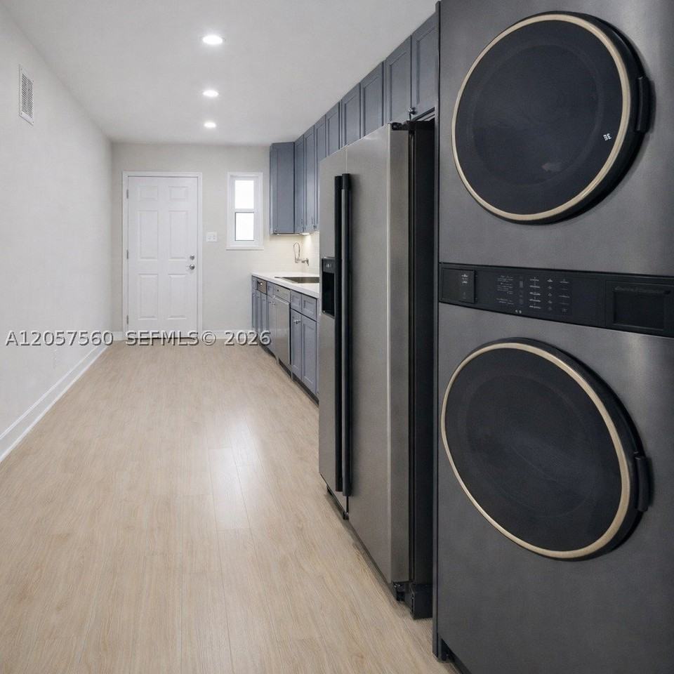 3110 Sw 21st Ter #3110 - Photo 2 of 6
