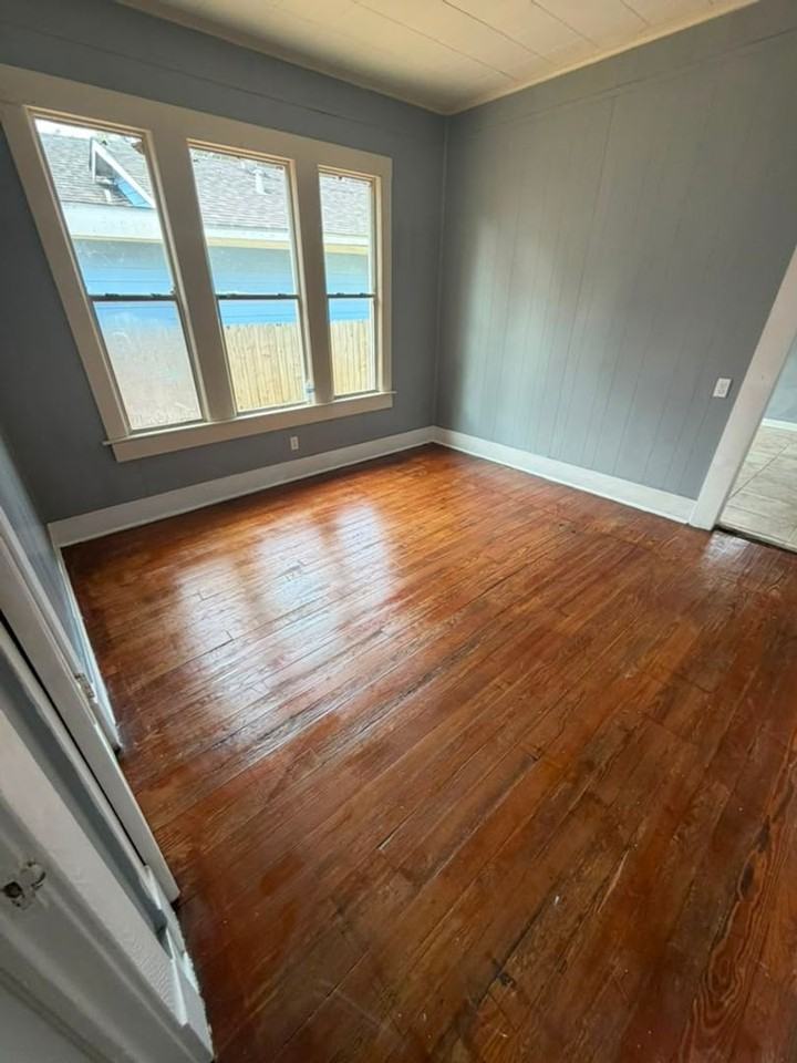 1637 17th St - Photo 4 of 9