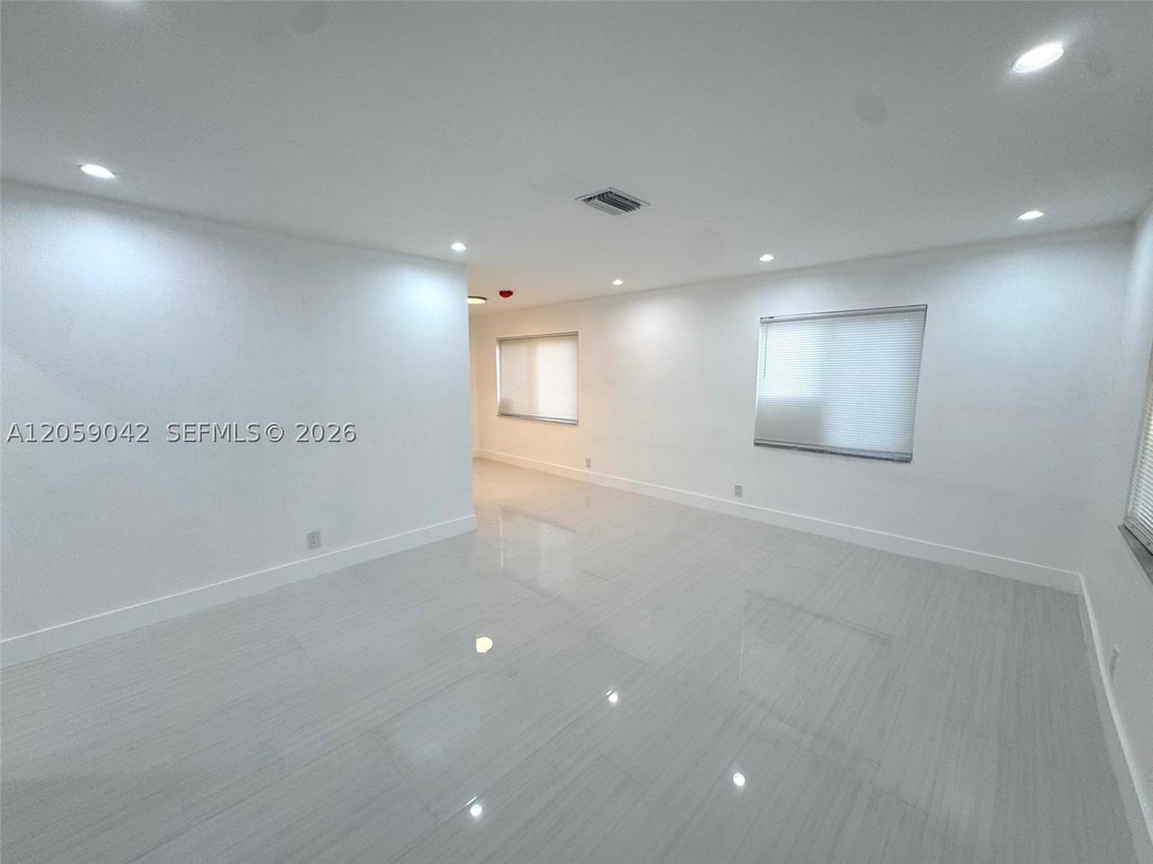 105107 Ne 30th Ct #105 - Photo 4 of 30