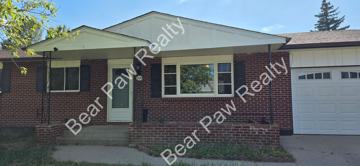 featured image of 904 Coolidge St