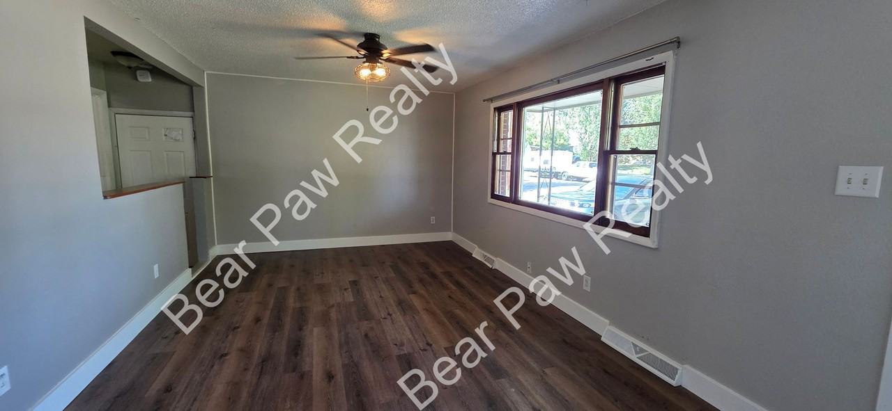 904 Coolidge St - Photo 2 of 18