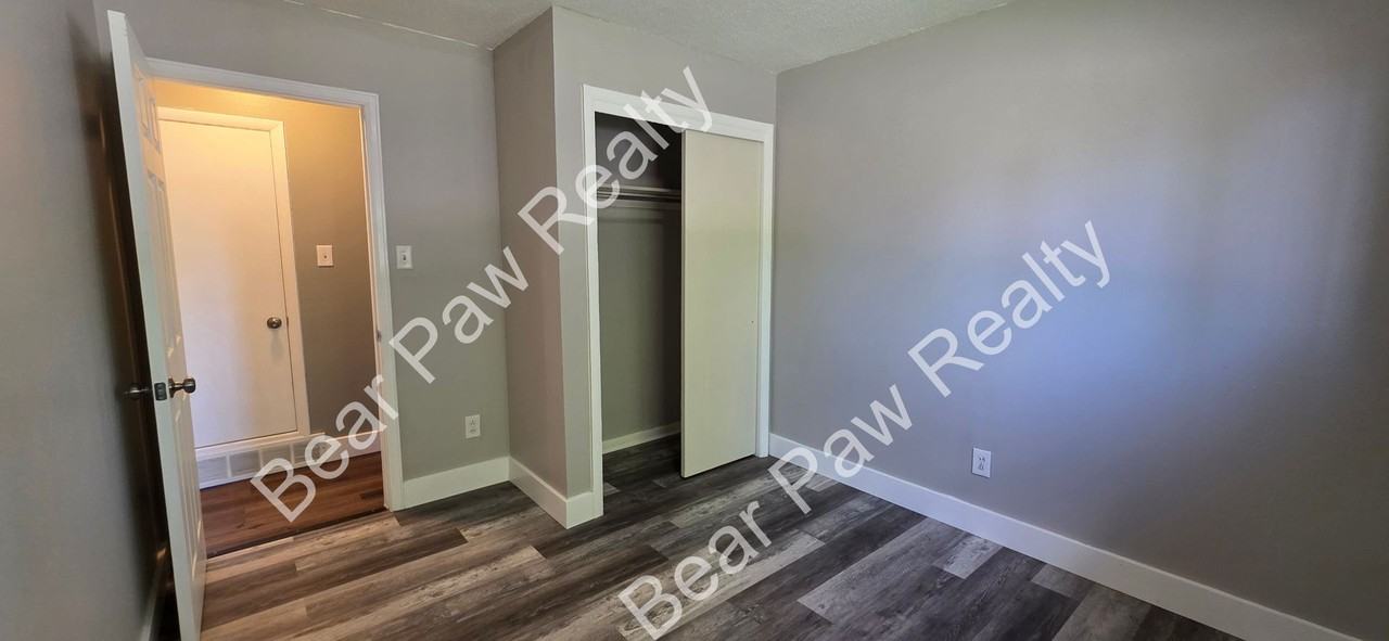 904 Coolidge St - Photo 7 of 18