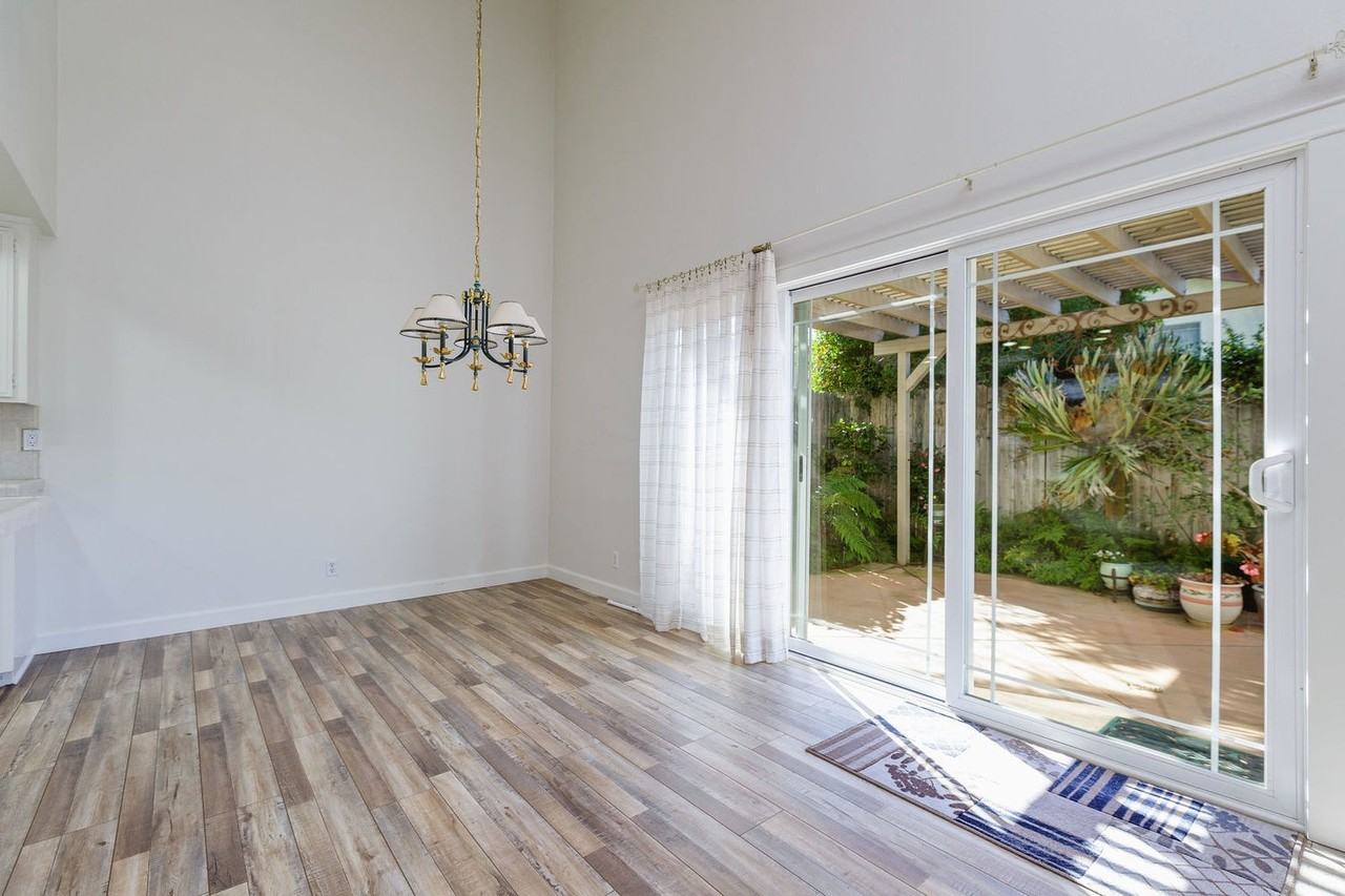 203 Donegal Ave - Photo 4 of 17