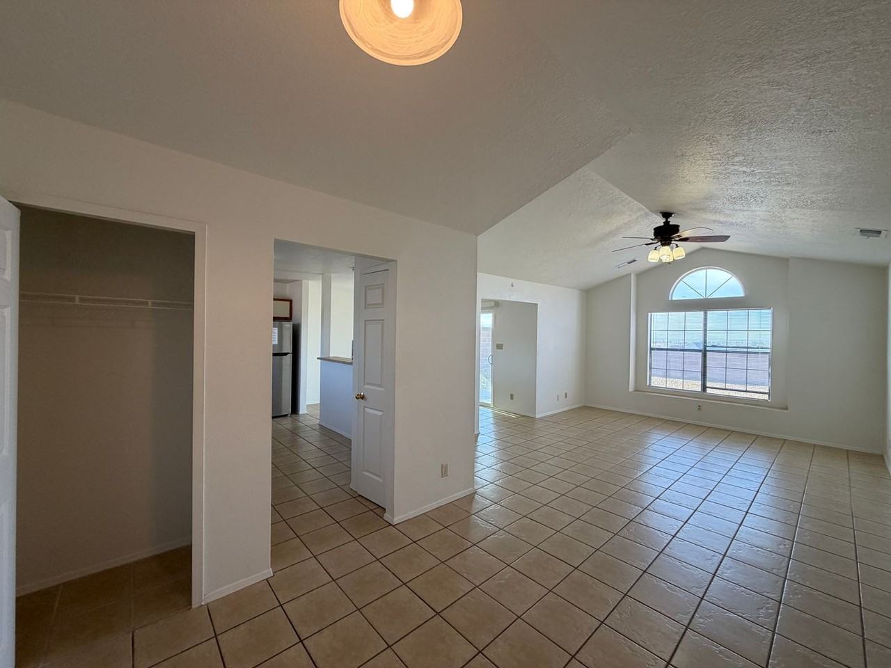 4520 Rockaway Loop Ne - Photo 5 of 30