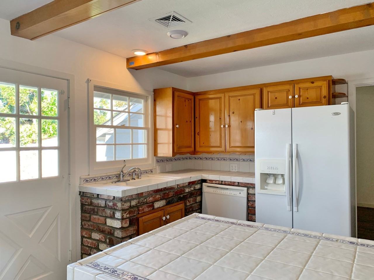 750 B St - Photo 5 of 30