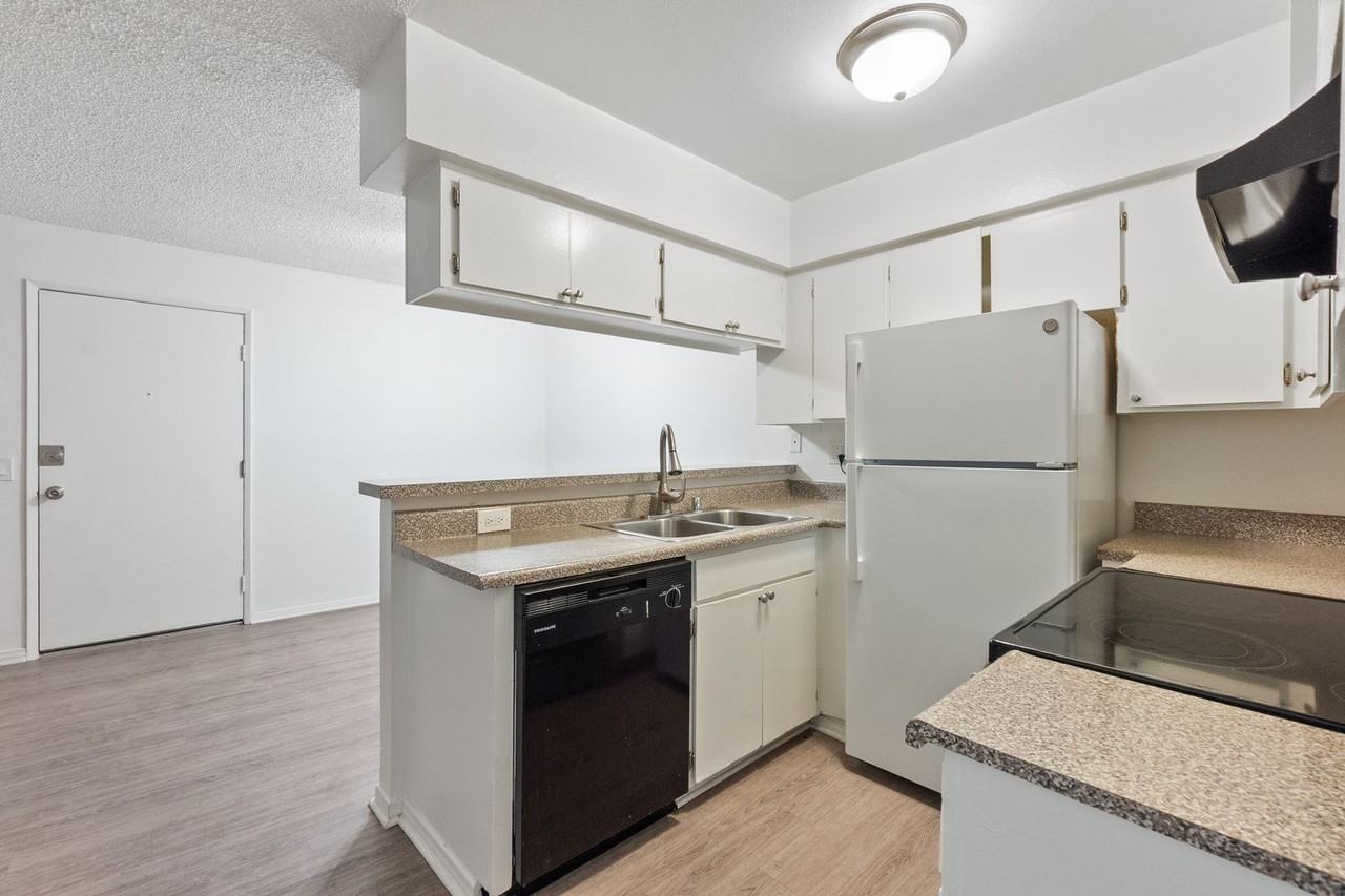 13266 Foothill Blvd #205 - Photo 6 of 14