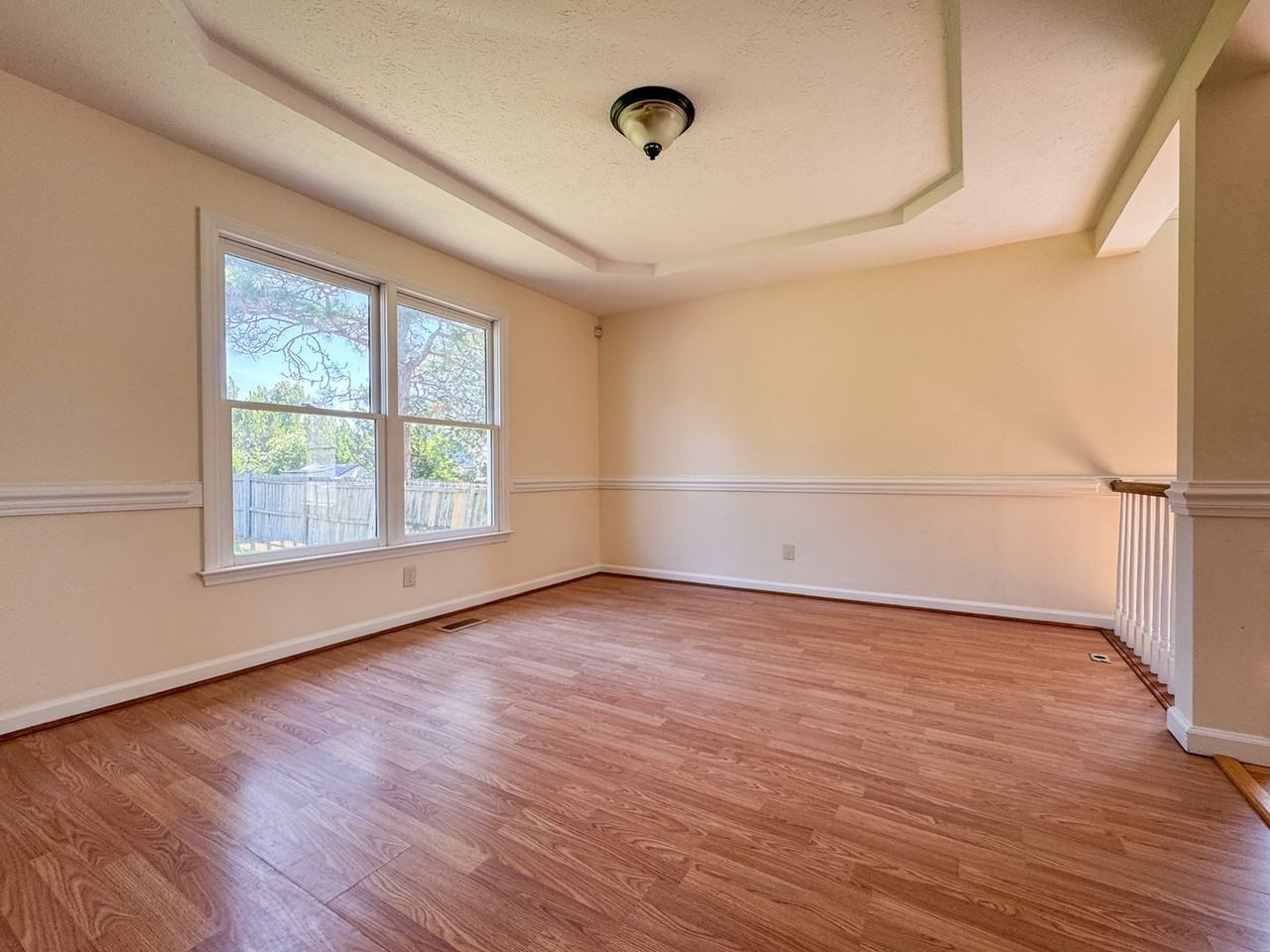 821 Connaly Dr - Photo 5 of 27