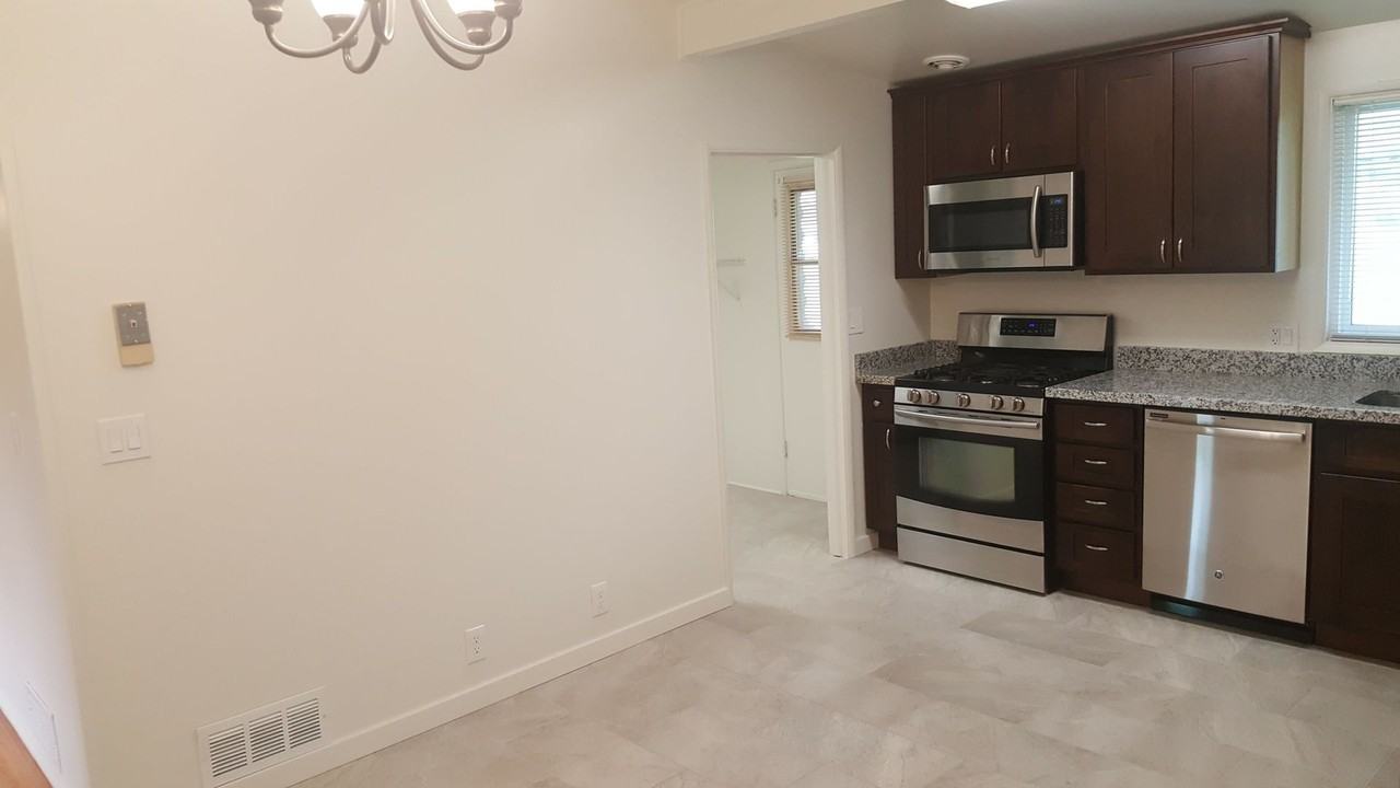 314 W 1200 N - Photo 7 of 30