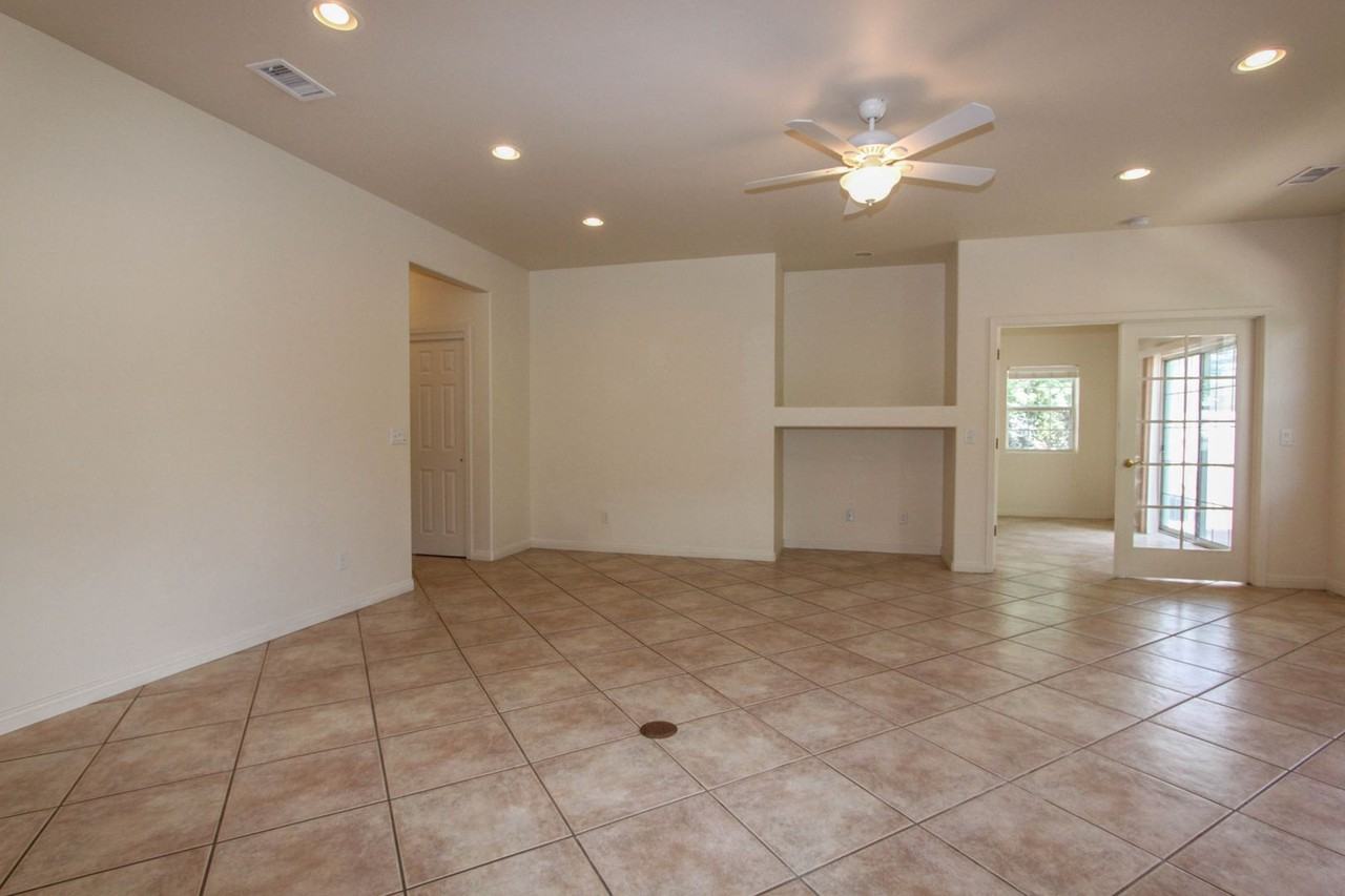 1841 E Mulberry - Photo 3 of 14