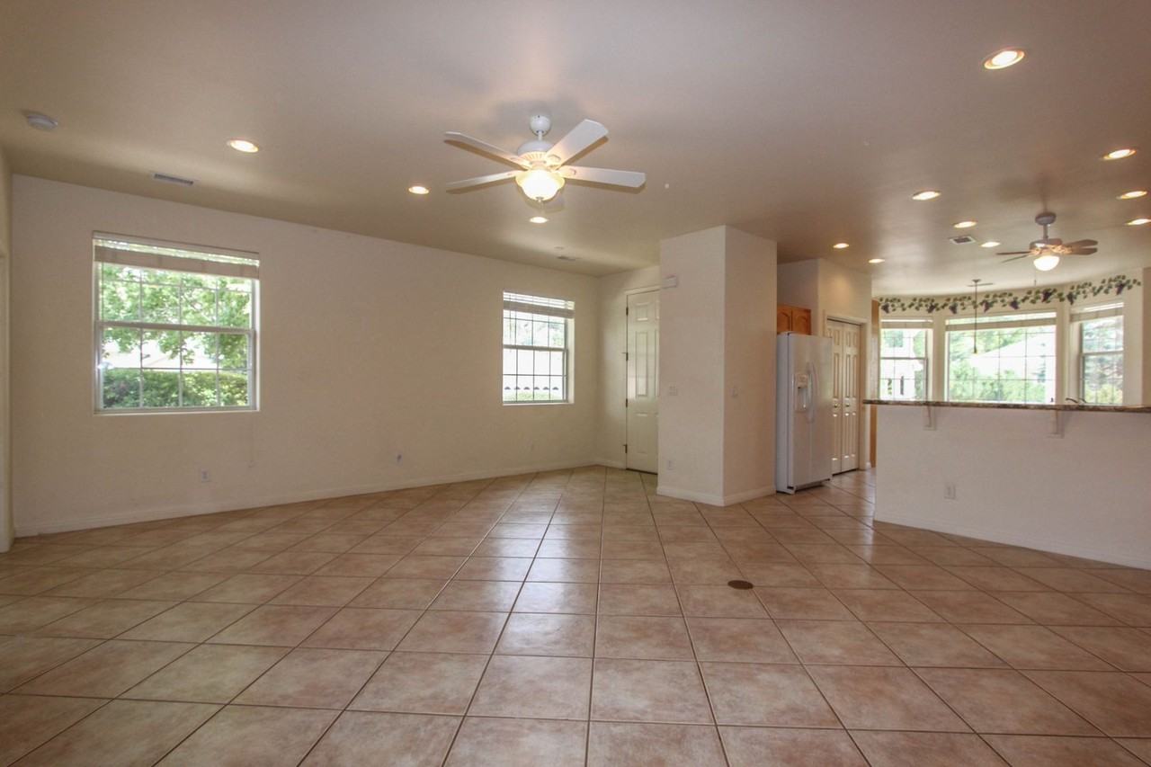 1841 E Mulberry - Photo 4 of 14