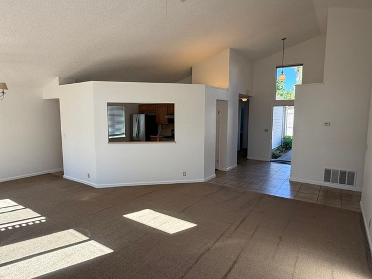 512 Toyon Pl - Photo 4 of 36