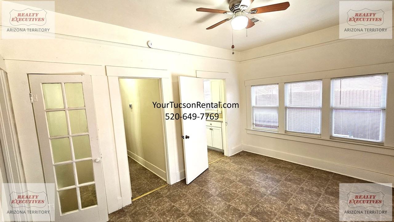812 E 8th St - Photo 7 of 21