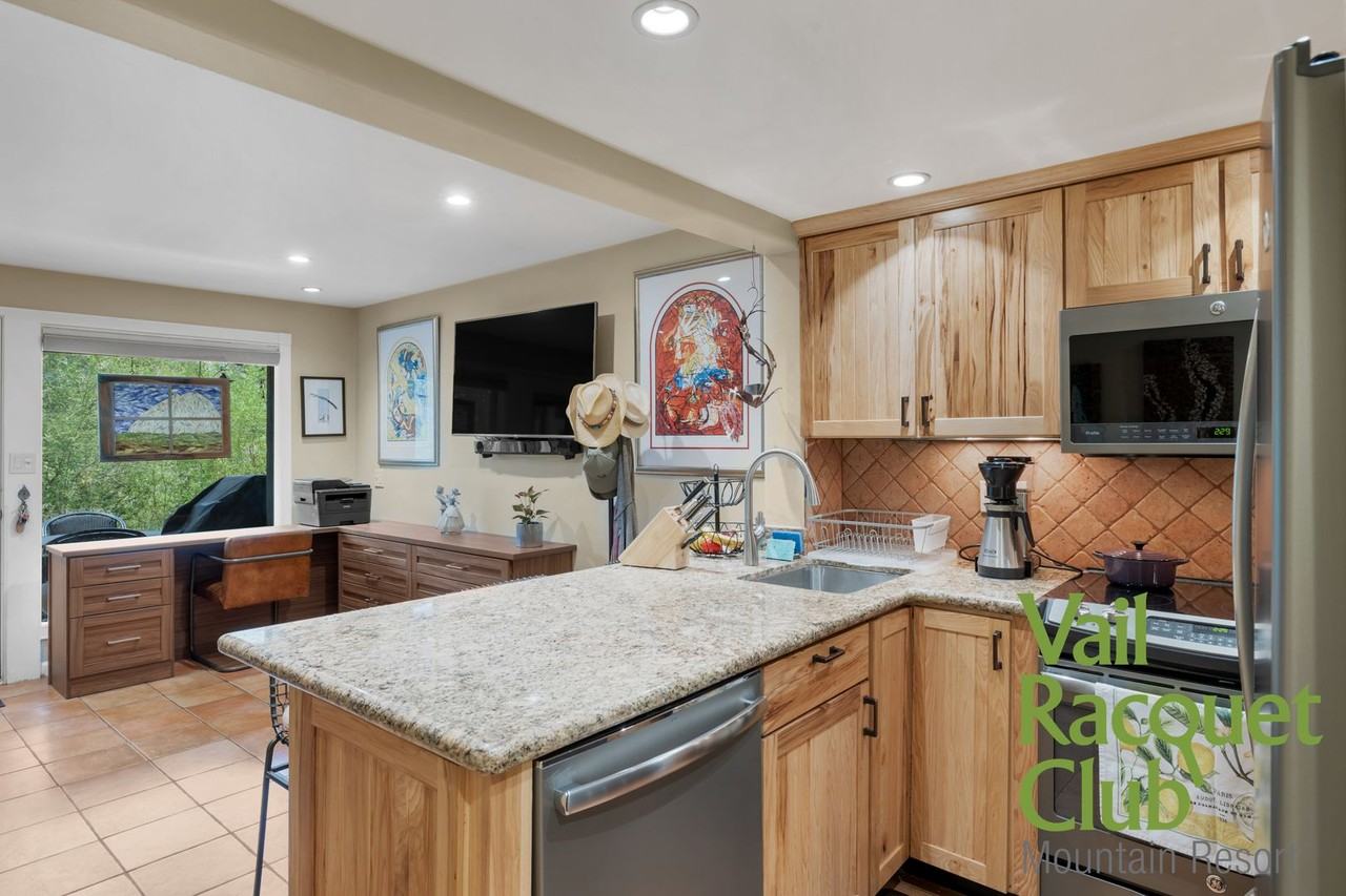 4600 Vail Racquet Club Dr #602 - Photo 6 of 23