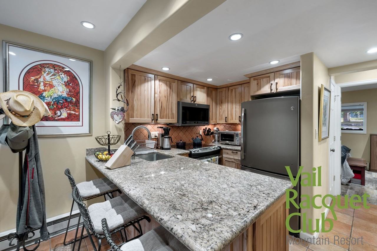 4600 Vail Racquet Club Dr #602 - Photo 7 of 23