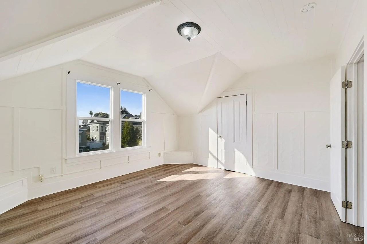 706 Santa Clara St #B - Photo 2 of 20