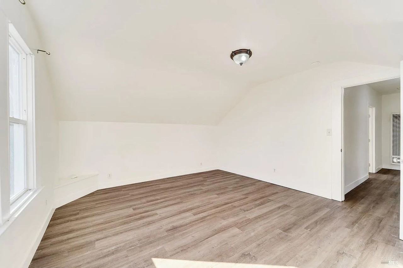 706 Santa Clara St #B - Photo 5 of 20