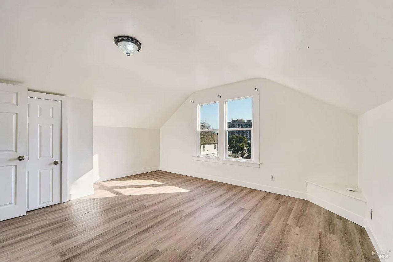 706 Santa Clara St #B - Photo 6 of 20