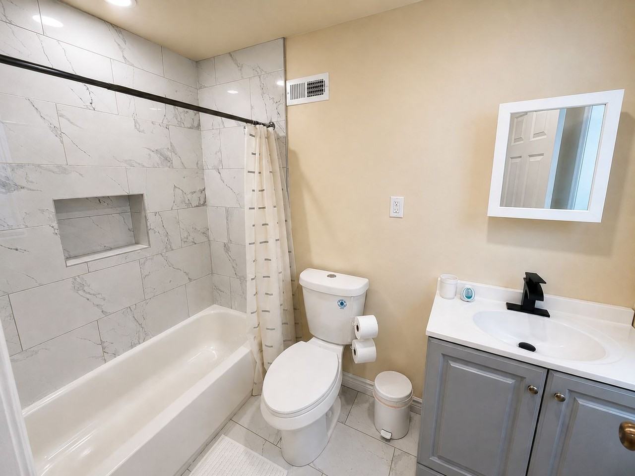 916 W Boston St - Photo 6 of 7