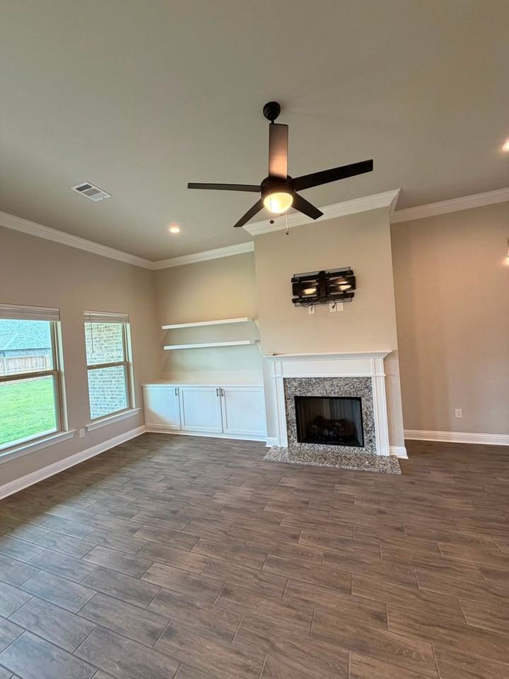 421 Blanchard Loop - Photo 3 of 21