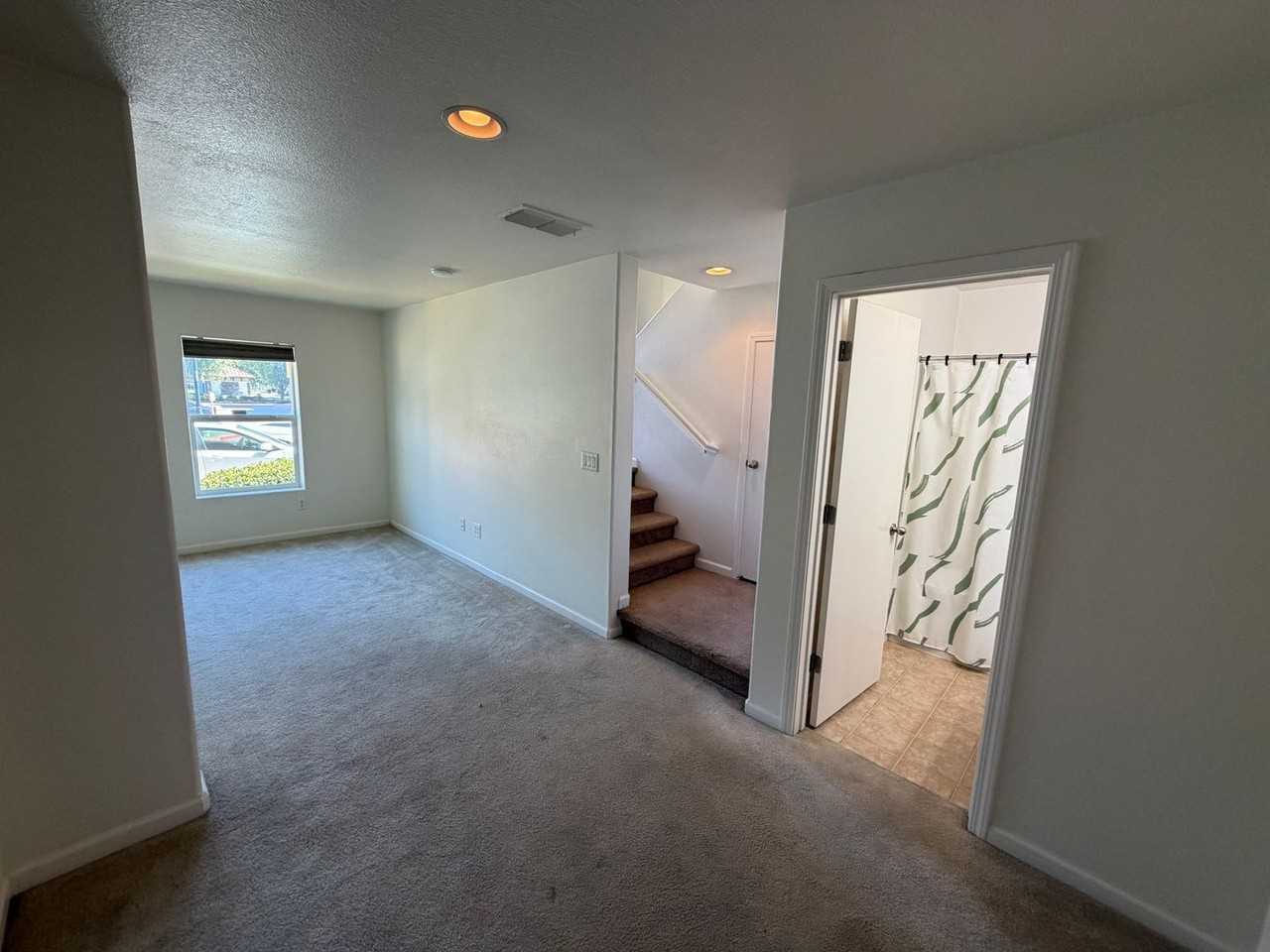 10847 Wraysbury Way - Photo 3 of 31